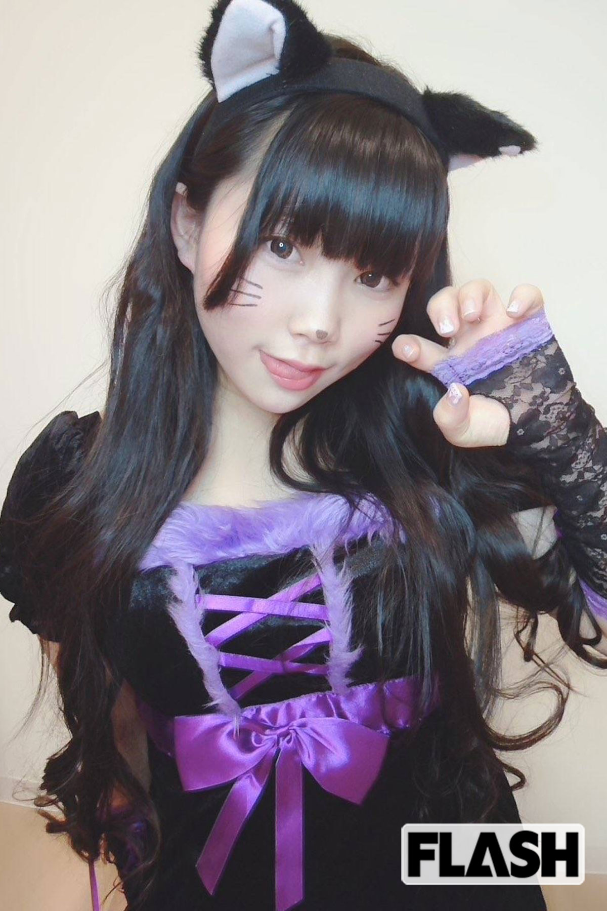 アイドル時代には猫のコスプレをしていた神月柚莉愛（写真・本人提供）