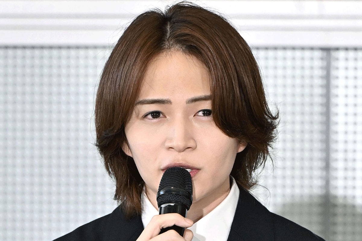 timelesz「猪俣脱退」受け7人会見、厚塗りファンデで際立つ “顔色…