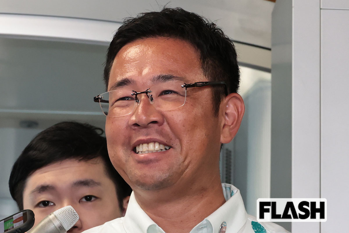 沖縄・古謝知事、米兵強盗殺人めぐる会見で見せた“笑み”連発に批判殺到「被…