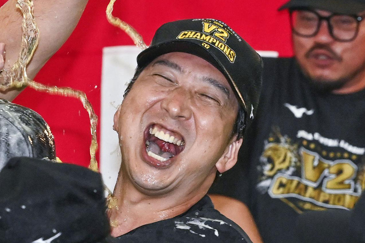 阪神・史上初のリーグ2連覇!　藤川球児監督“岡田遺産”の揶揄を返上した“…