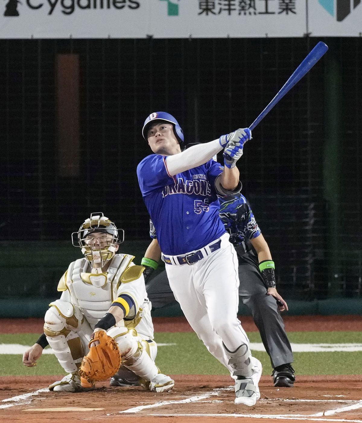 【プロ野球】62年ぶり「カラーバット」解禁にあふれる賛否…「個性あっていい」「ABS導入が先」一部ファンから冷ややかな声も