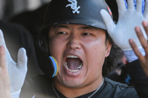 村上宗隆の快打でまさかの4連勝！ホワイトソックス、PS進出の裏にローマ教皇の“ご加護”