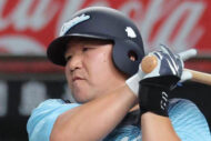 【43歳で現役続行】西武・中村剛也にファン歓喜！500号と長男共演へ膨らむ夢