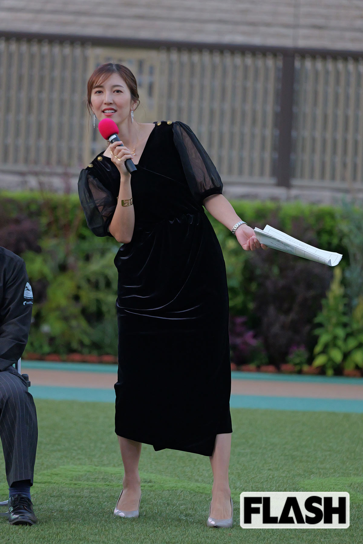 元フジテレビの小澤陽子アナ。今回はチャリティオークションの司会を務めた