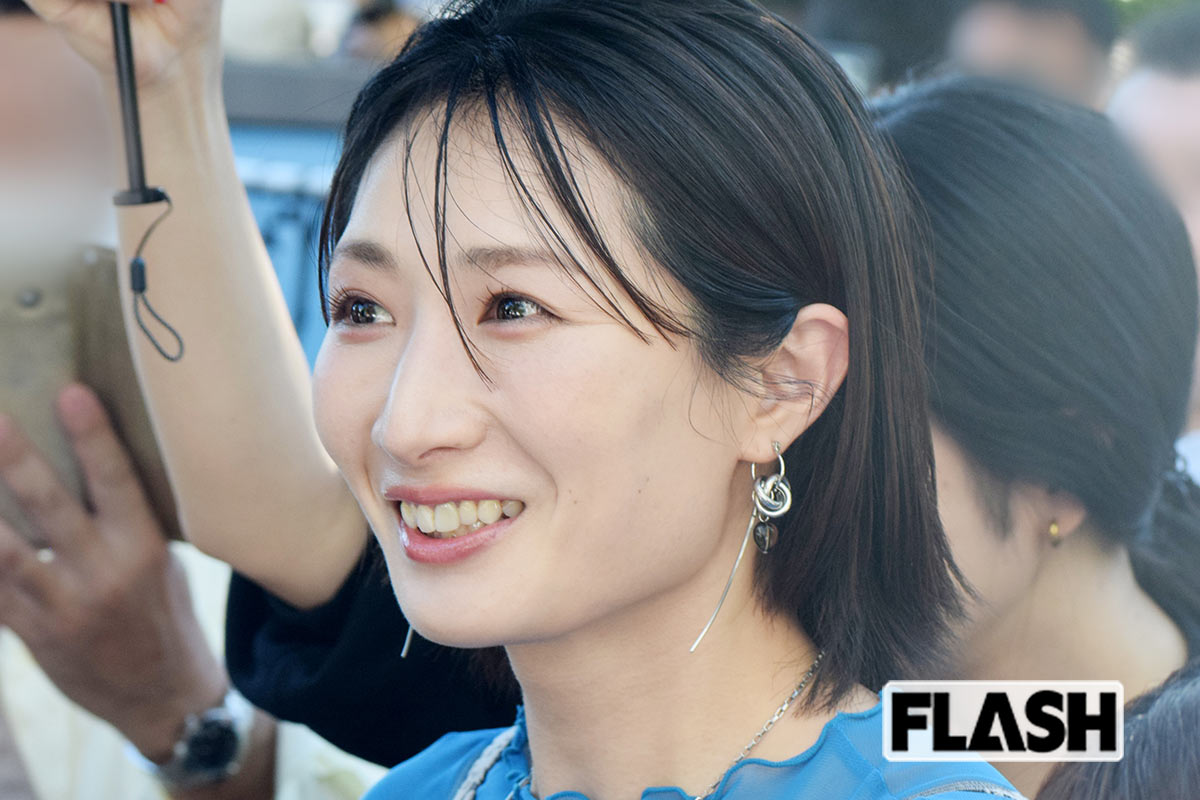 武田梨奈『ワカコ酒』フェスで観客殺到も笑顔の神対応！“ソロ活”ドラマ大人…