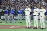 監督不在でドラフト迎える巨人軍、識者が「坂本勇人兼任監督」提言も就任に立ちはだかる“2つの壁”