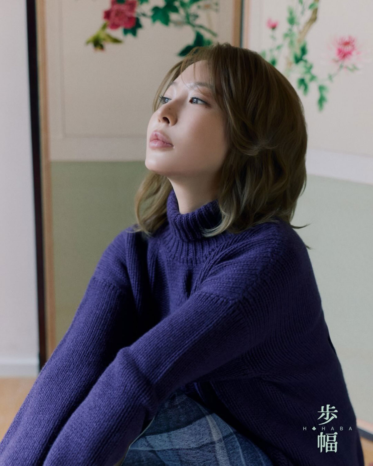 髪型や服装で印象が変わったBoAの姿に、ファンから驚きの声が寄せられた（画像・BoAのInstagram『boakwon』より）