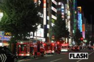 新宿・歌舞伎町の雑居ビルで火災発生も奇跡のけが人ゼロ、近隣店主の脳裏をよぎった「44人死亡」25年前の“大惨事”