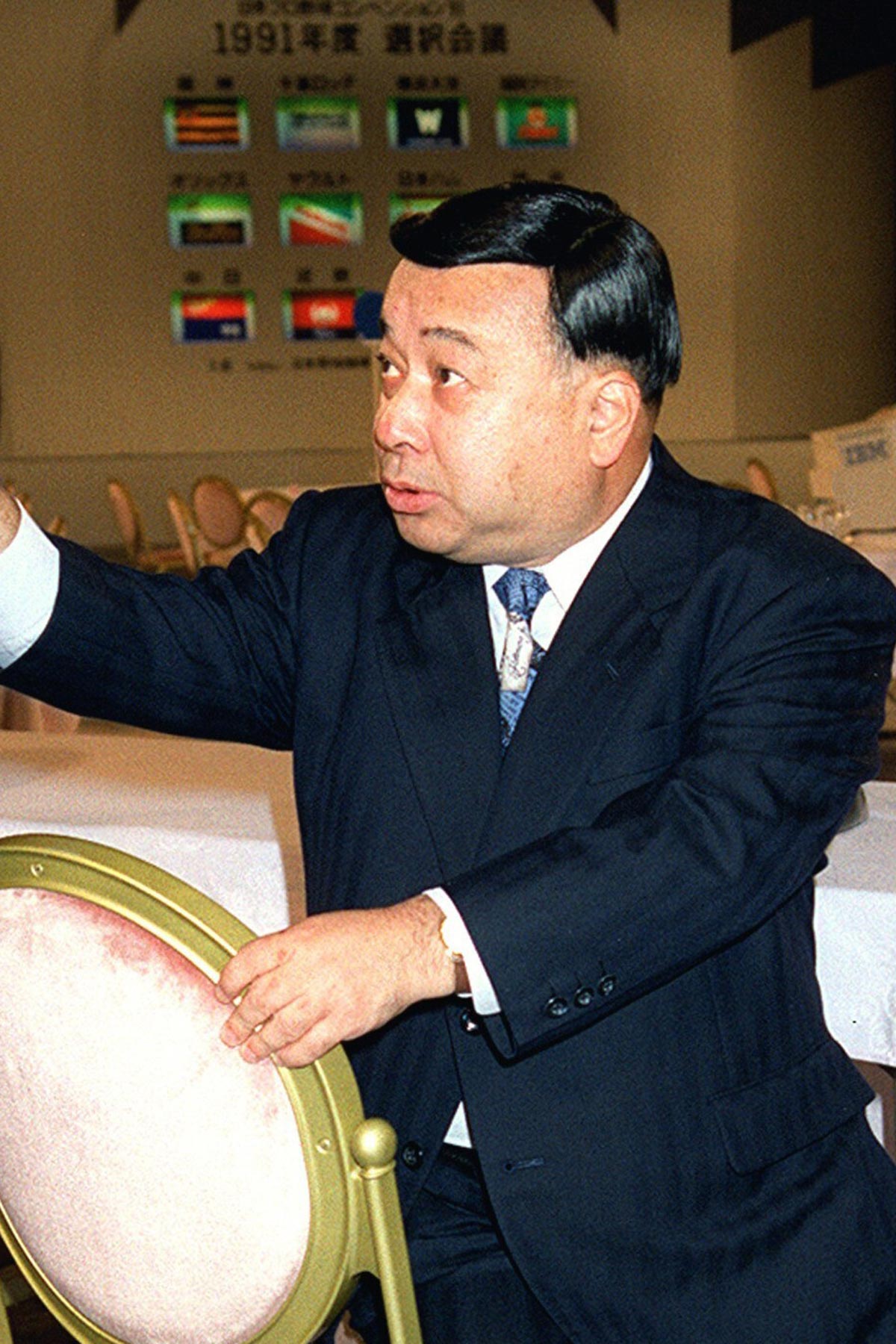 パ・リーグ広報部長を務めた「パンチョ」伊東一雄さん。ドラフト会議での名司会ぶりで知られた（写真・共同通信）