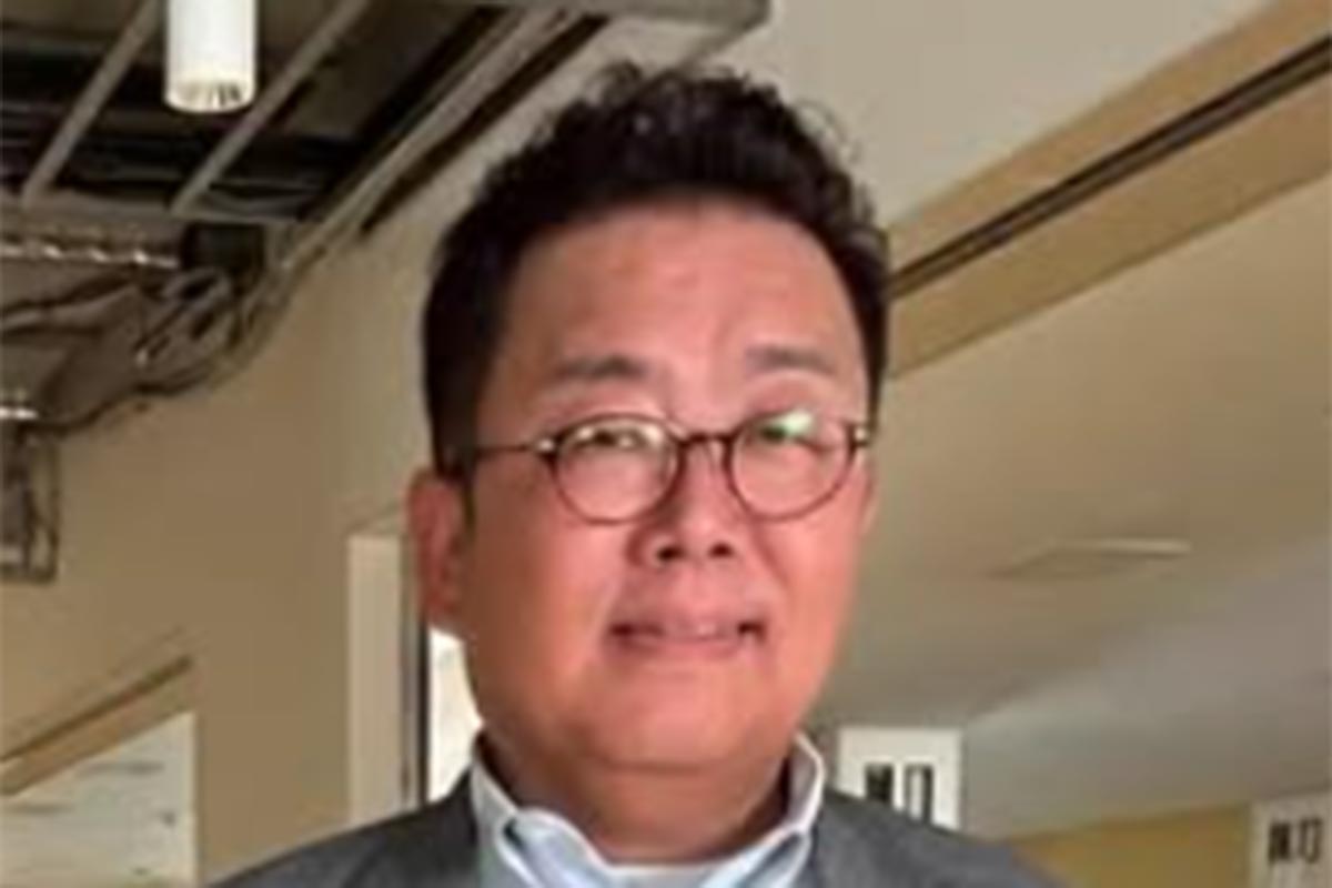 「てっきり喜んで来てくださっていると」北九州市議会議長、所属劇団のチケッ…
