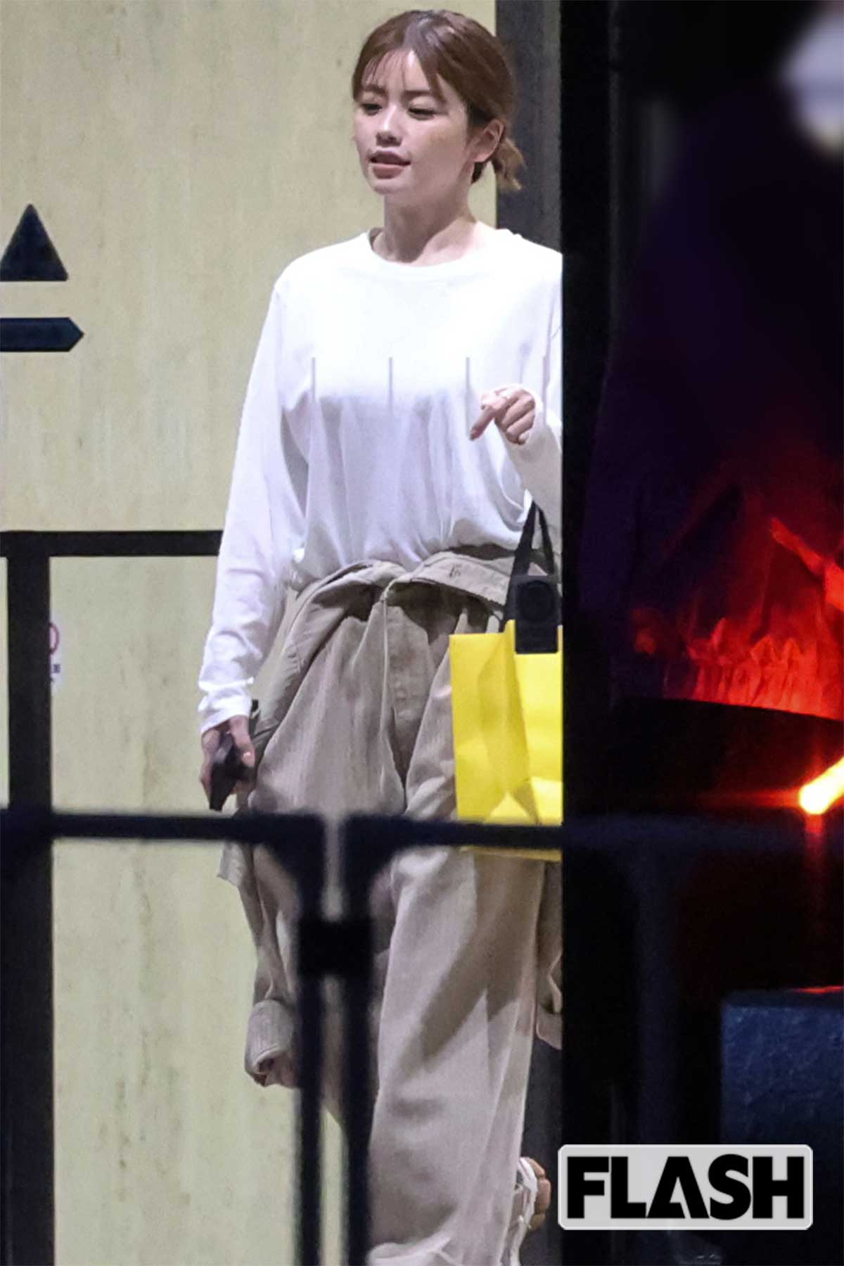 小芝風花 始球式終わりの“抜け感コーデ”オフ姿…妹の学費援助&母へ車プレゼント、直前には一緒に旅行の“家族愛”