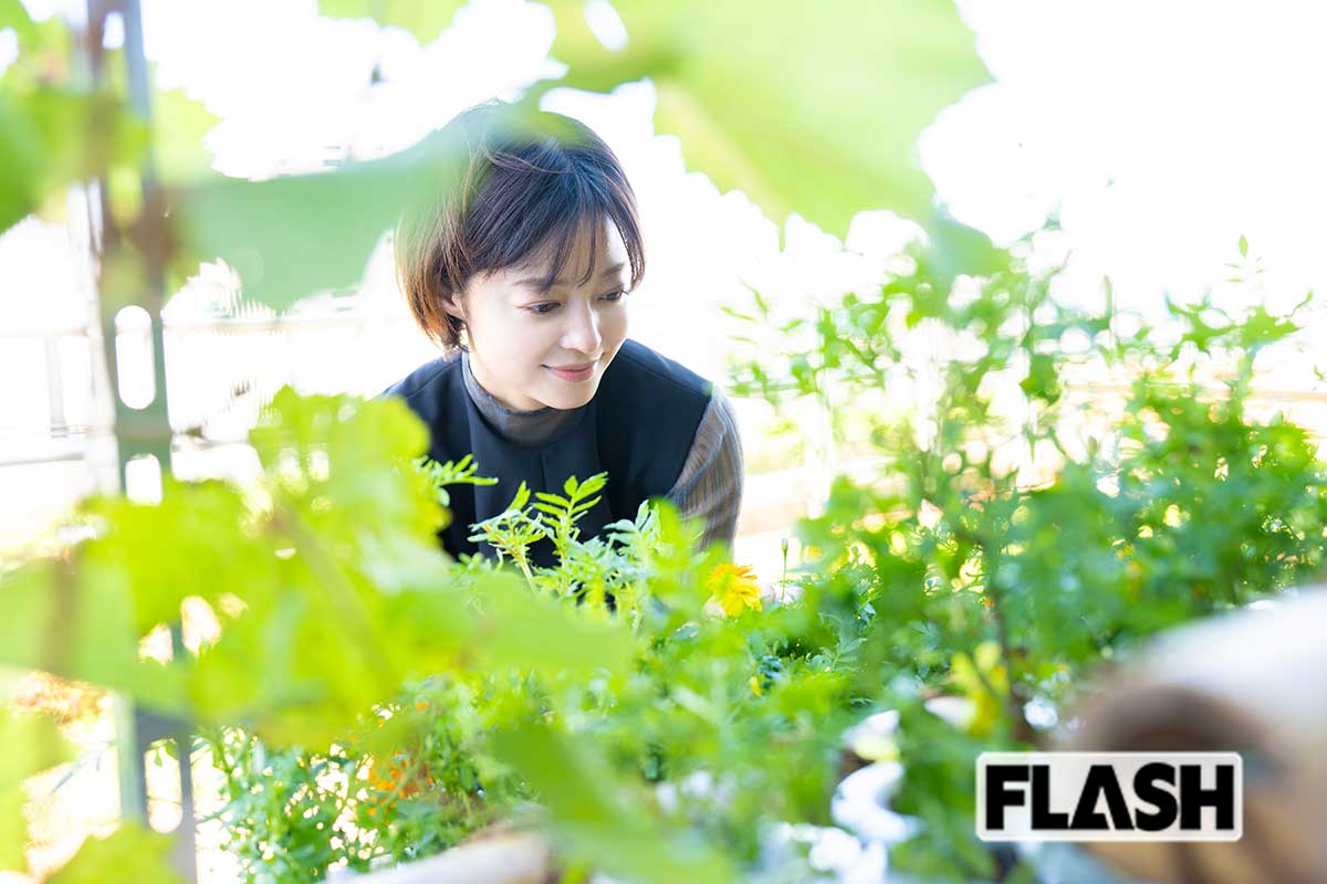 小林涼子はアクアポニックスを使った農園を運営している（写真・木村哲夫）