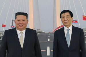 金正恩氏、日帰り訪中で浮き彫りになった “中朝” 密月…12年放置の「新大橋」開通が示唆する「台湾有事」連動リスクとは