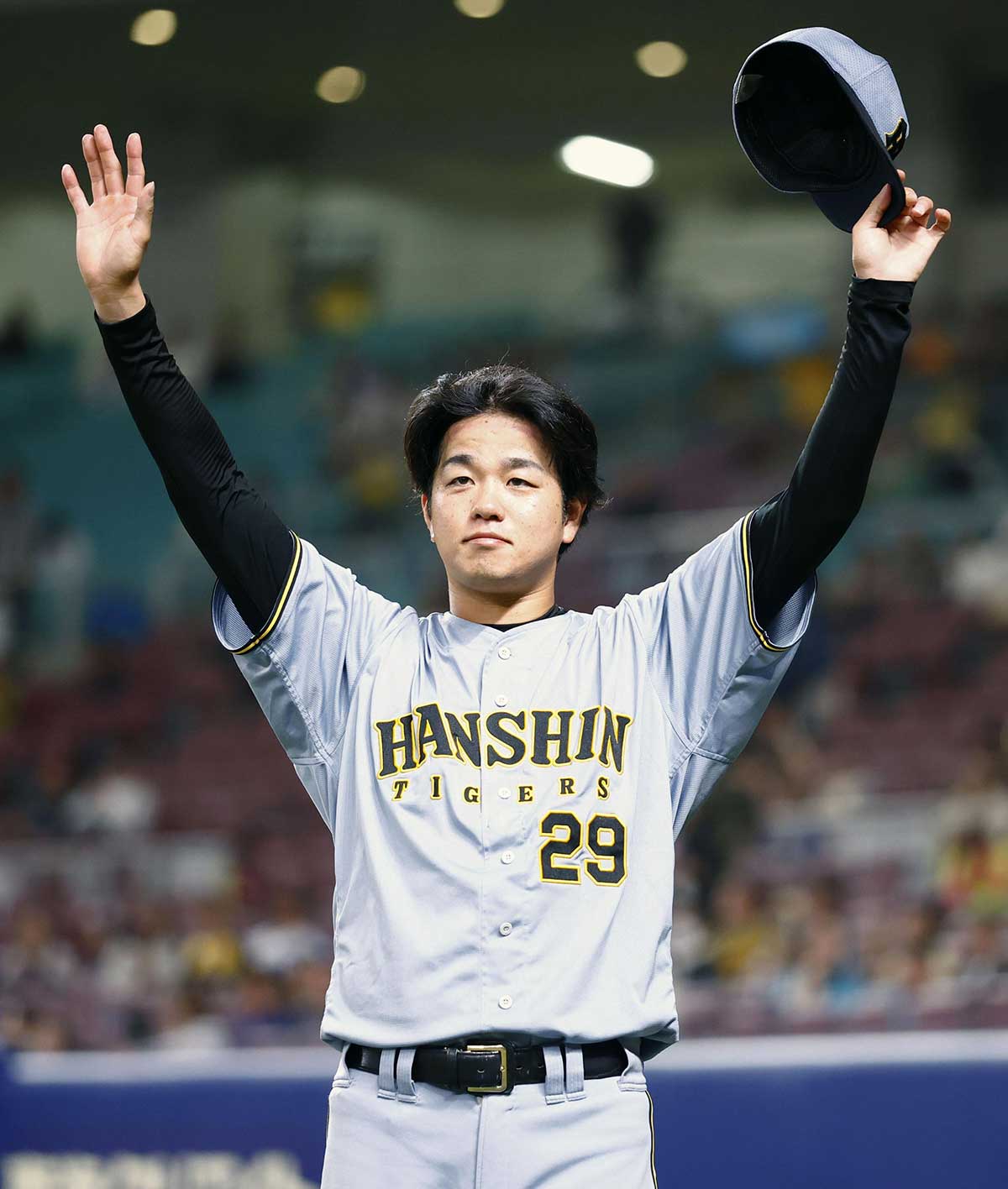 「もうダメなのかなって」阪神・高橋遥人が沢村賞を初受賞…育成落ちと度重なる手術から這い上がった“不屈の16勝”